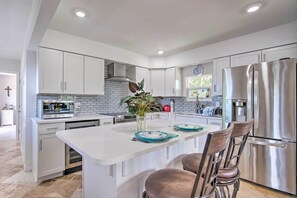 House (3 Bedrooms) | Interior - Remodeled Retreat on Homosassa River Canal! (Homosassa)