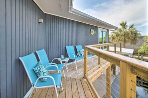 Interior - Remodeled Retreat on Homosassa River Canal! (Homosassa)