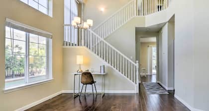 Wine Country Vacation Home w/ Fireplace!