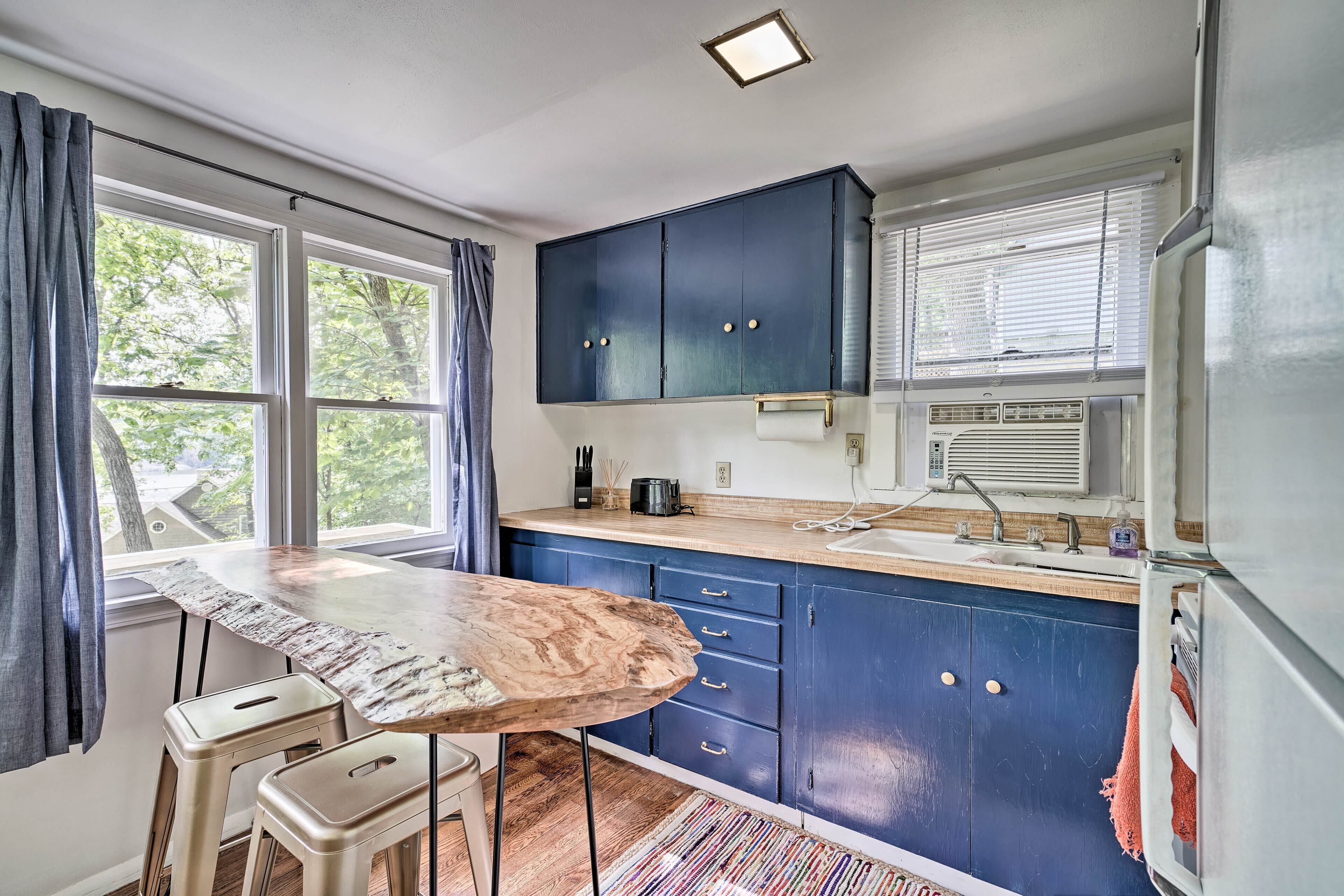 Rocky Mount Home w/ Deck- Walk to Lake & Boat Ramp