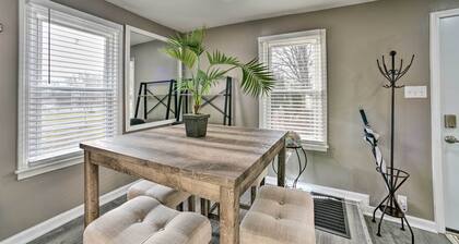 Completely Renovated Escape ~ 1 Mile to Downtown!