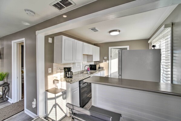 House (2 Bedrooms) | Interior
