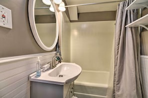 Nhà (2 Bedrooms) | Nội thất