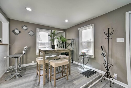 Completely Renovated Escape ~ 1 Mile to Downtown!