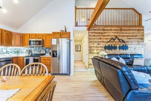 House (3 Bedrooms) | Interior - 'the Eagles Nest at Alpine' Cabin w/ Fireplace! (Terra Alta)