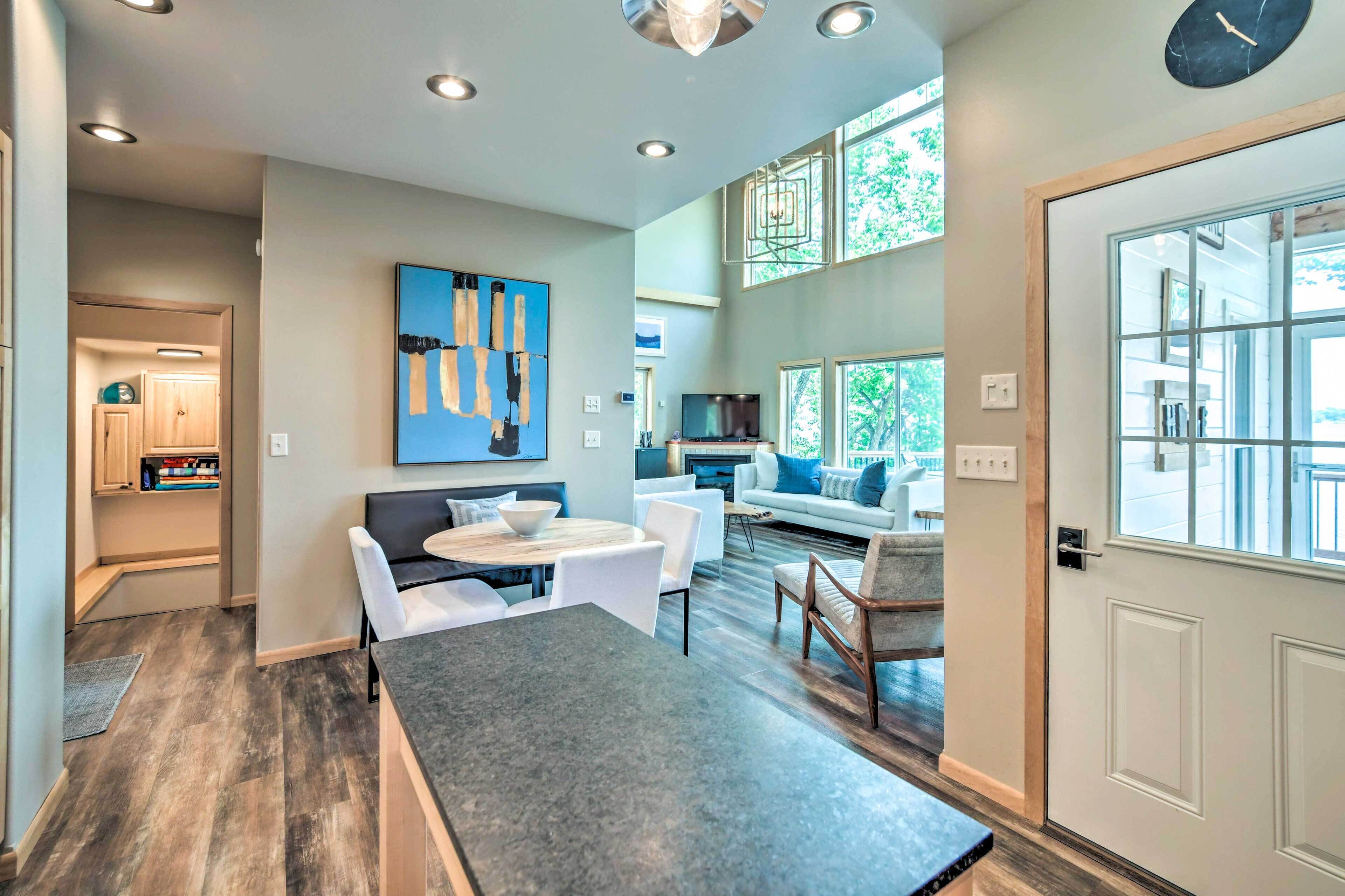 Family-friendly Home on Pelican Lake w/ Fire Pit