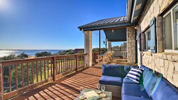 House (3 Bedrooms) | Front of property