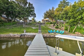 Interior - Lakefront Home < 3 Miles to Historic Granbury! (Granbury)