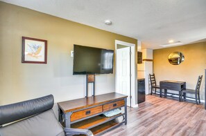 House (1 Bedroom) | Interior