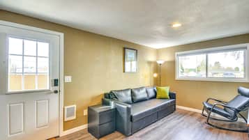 House (1 Bedroom) | Interior
