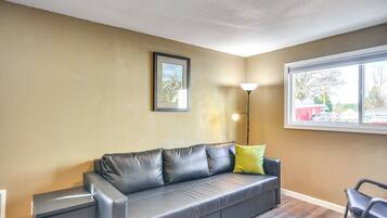 House (1 Bedroom) | Interior