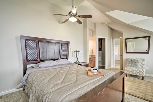 Pasco Condo w/ Columbia River Views + Hot Tub