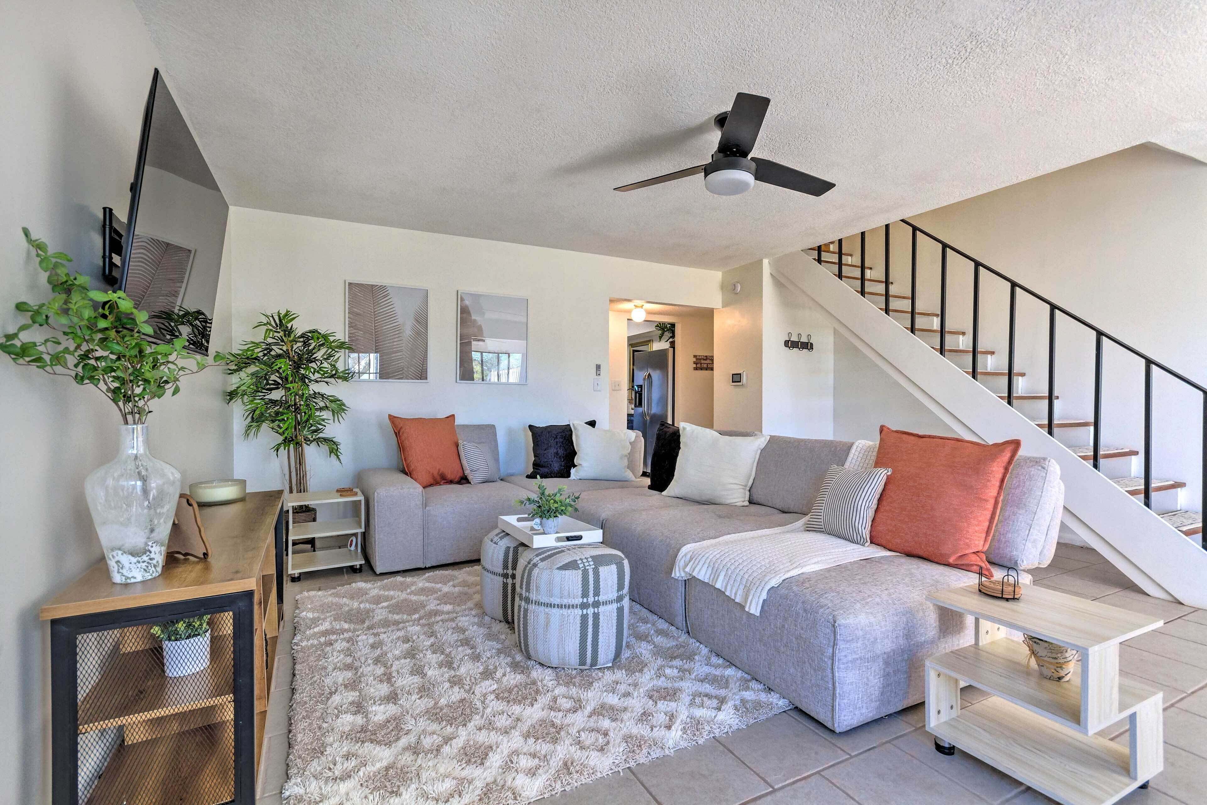 Pensacola Golf Course Getaway - 4 Mi to Beach