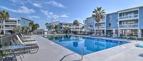 Apartment (2 Bedrooms) | Front of property