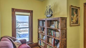 Rumah (6 Bedrooms) | Interior