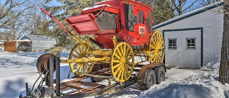 House (6 Bedrooms) | Interior