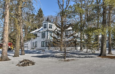 Spacious Home Easy Walk to Pine Mtn Lake!