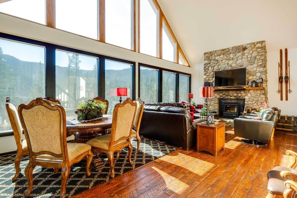 Casa (3 Bedrooms) | Vista frontal de la propiedad