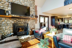 Interior - Roomy Alma Cabin w/ Pool Table: Ski, Hike, & Fish! (Alma)