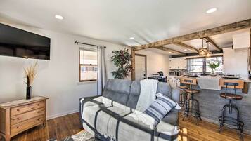 Cottage (3 Bedrooms) | Interior