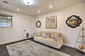 House (4 Bedrooms) | Interior - Renovated Griffith Family Home in Chicagoland Area (Griffith)