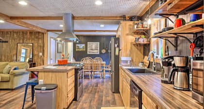 Hike On-site: Classic Cabin Nature Retreat