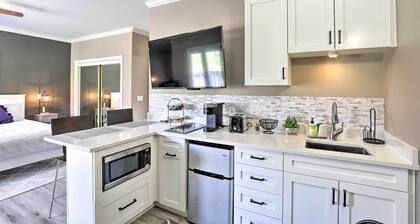 Peaceful Midway Studio w/ Mountain + Golf Views!