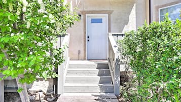 Apartment (0 Bedroom) | Interior