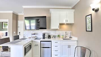 Apartment (0 Bedroom) | Bahagian dalam