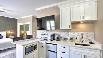 Apartment (0 Bedroom) | Bahagian dalam