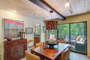House (3 Bedrooms) | Interior - Woodsy Mountain Home Escape: Walk to Marina! (Mountain Home)