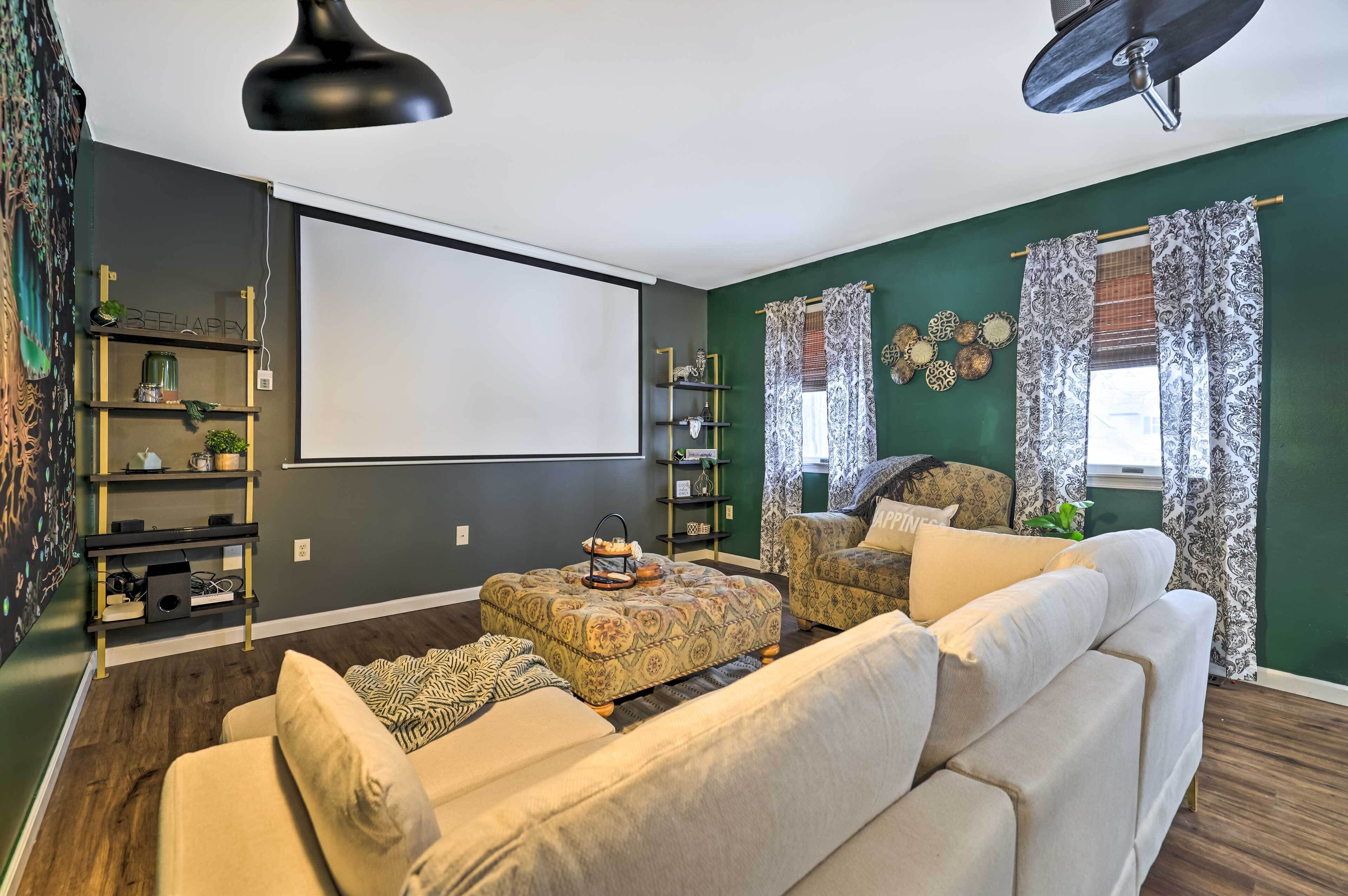 Family-friendly Pocono Home w/ Hot Tub!