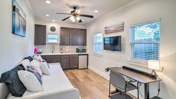 Apartment (0 Bedroom) | Front of property