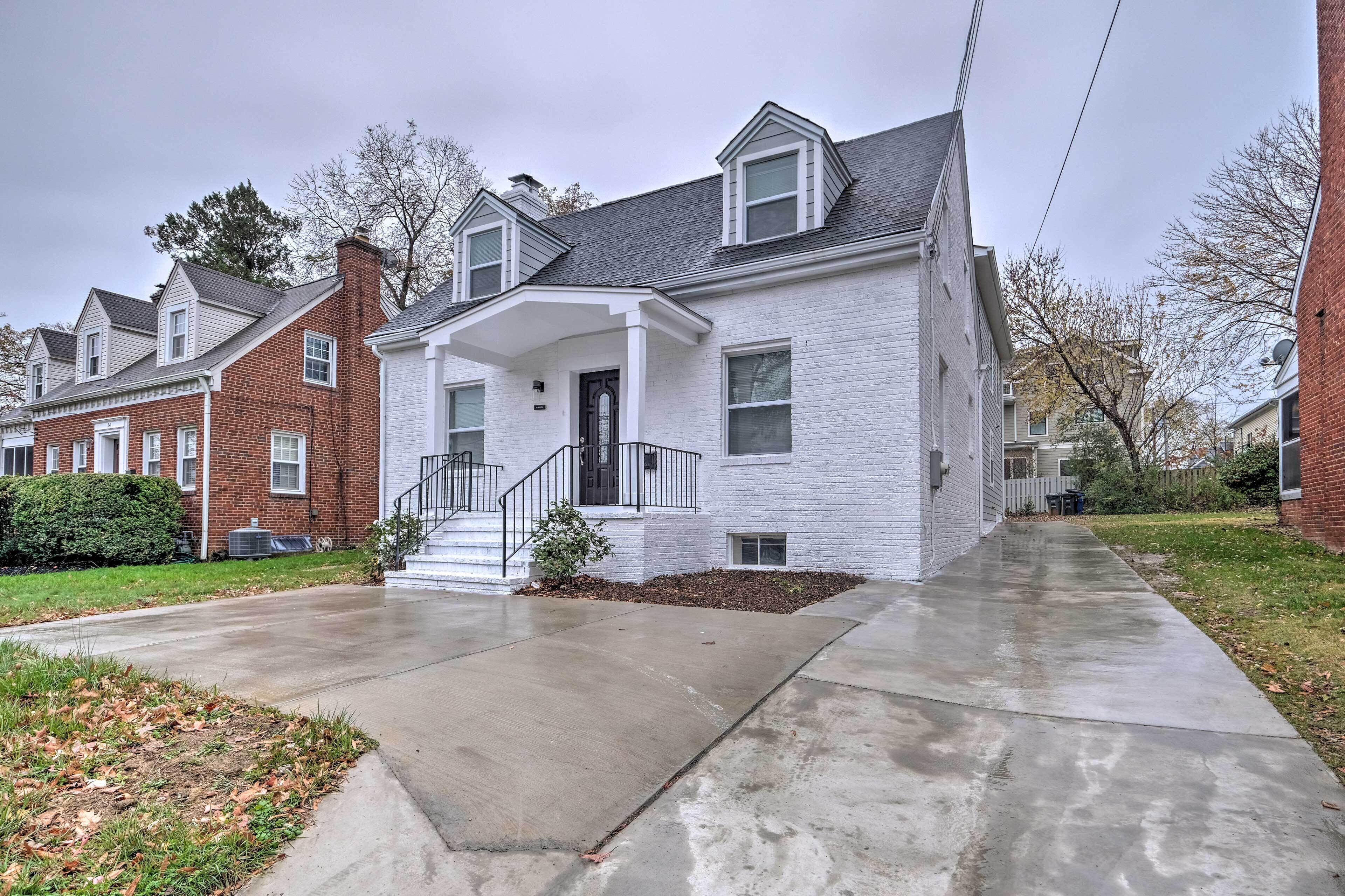 Arlington Getaway ~ 5 Mi to National Mall!