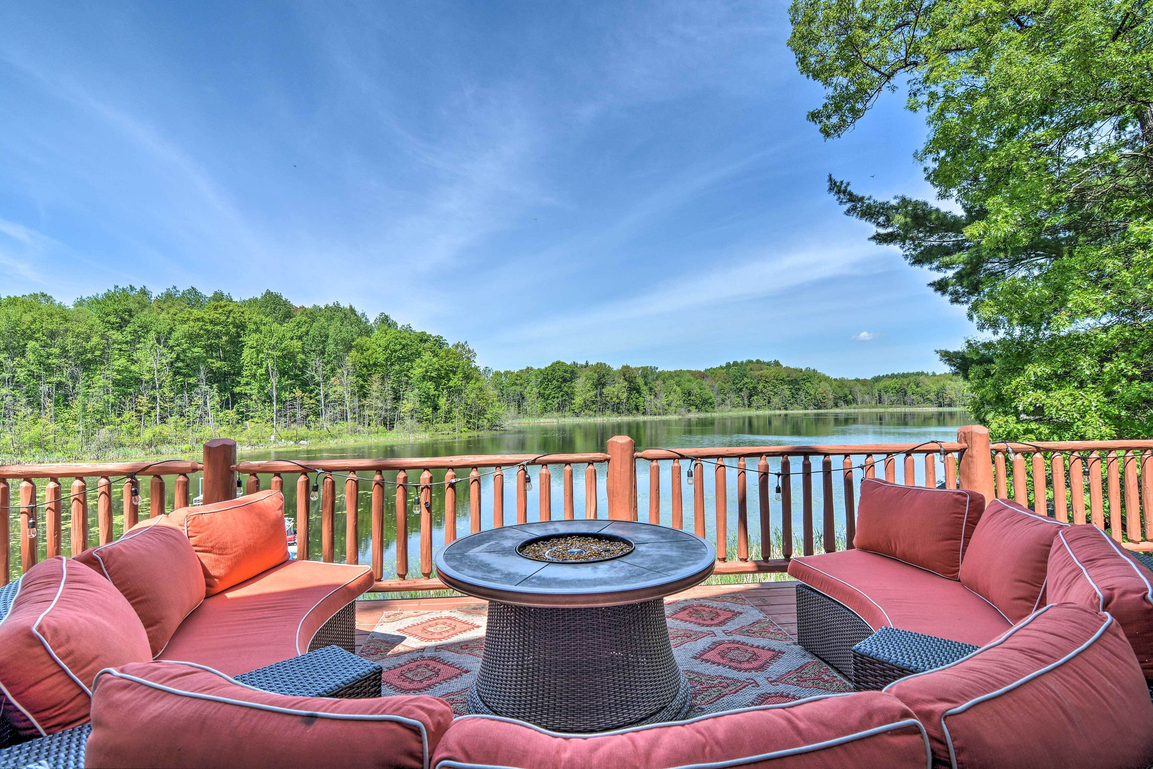 Cabin on Lake w/ 63 Acres & Trails + Guest House!