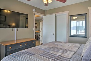 Apartment (2 Bedrooms) | Interior - Unwind Fireside: Ozark Mtn Condo w/ Resort Perks! (Branson West)