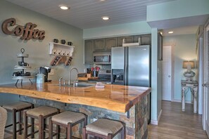 Apartment (2 Bedrooms) | Interior - Ozark Mountain Condo ~ 2 Mi to Silver Dollar City! (Branson West)