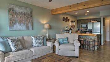 Apartment (2 Bedrooms) | Front of property