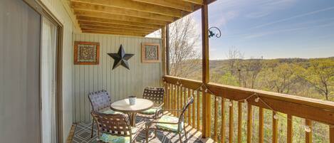 Apartment (2 Bedrooms) | Front of property