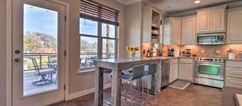 Lake LBJ Waterfront Vacation Rental!
