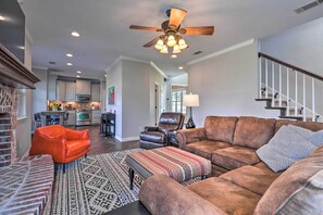 Interior - Lake LBJ Waterfront Vacation Rental! (Marble Falls)