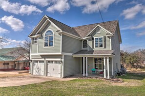 House (4 Bedrooms) | Interior - Lake LBJ Waterfront Vacation Rental! (Marble Falls)