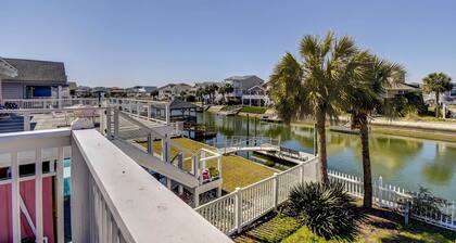 Ocean Isle Beach Home w/ Canal Views!