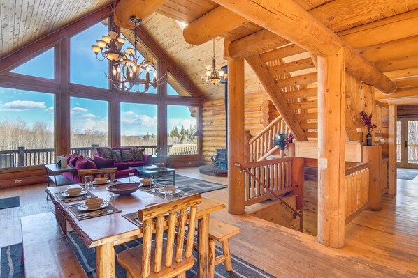 Talo (4 Bedrooms) | Sisätilat