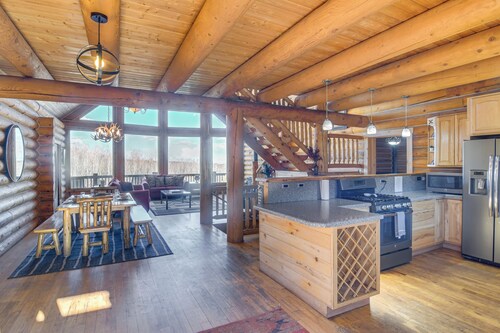 Spacious Fairplay Log Home w/ Patio & Fire Pit!