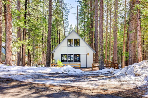 California Cabin Rental - Hike, Ski, Boat! - Dodge Ridge, CA