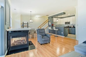 Apartment (2 Bedrooms) | Front of property