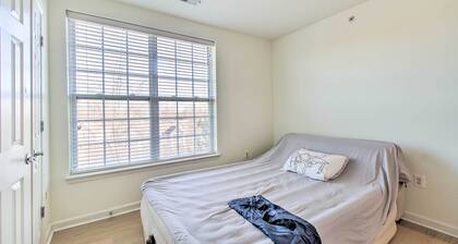 24 Mi to Washington DC: Woodbridge Condo