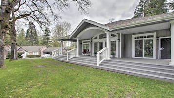 Cottage (2 Bedrooms) | Interior