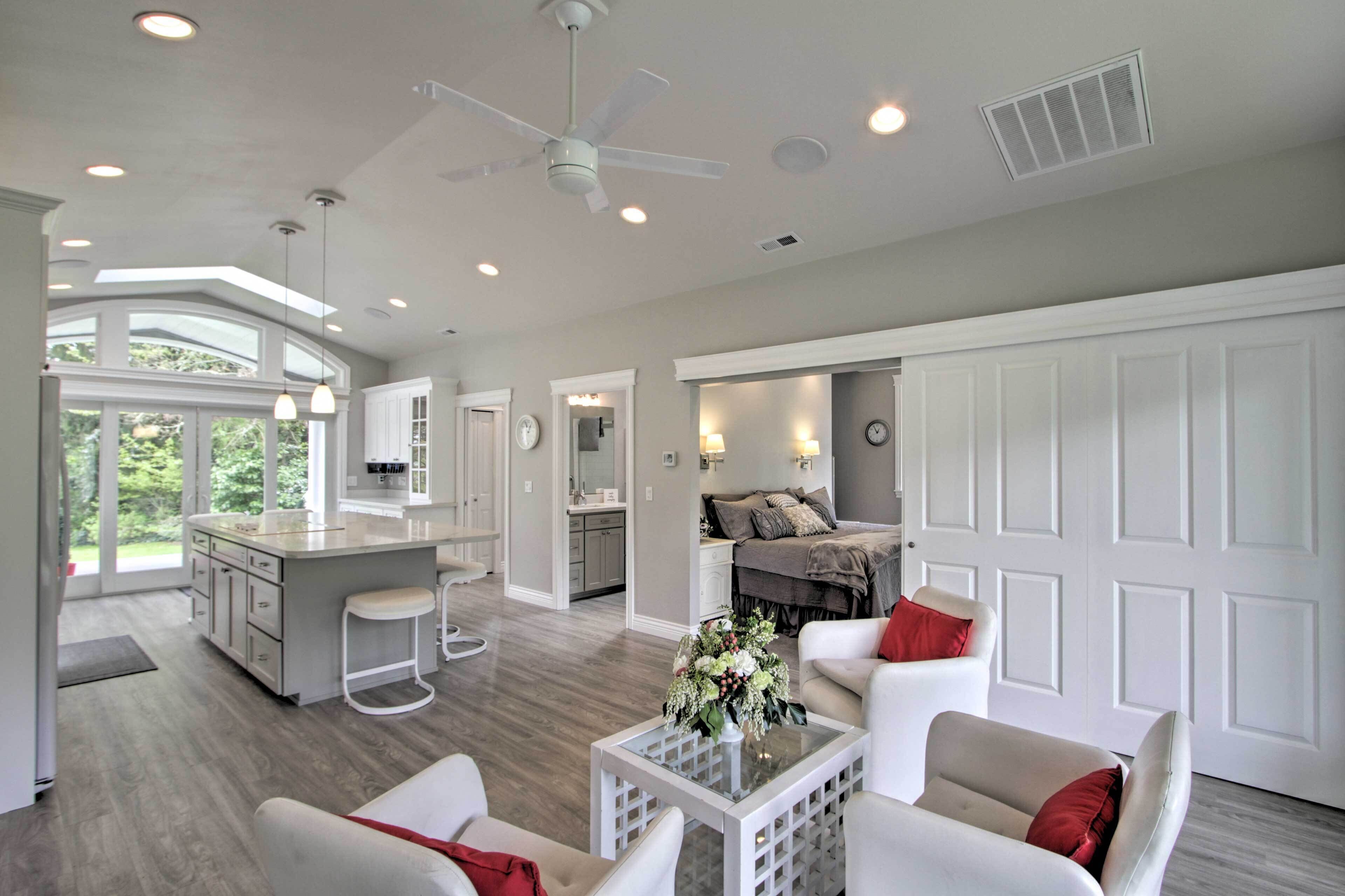 Cottage (2 Bedrooms) | Interior